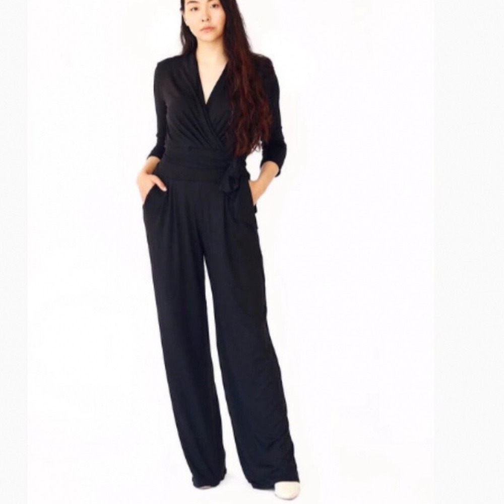 Taylor Jay Ultrasoft V-Neck Wrap London Jumpsuit Black L/XL Wide Leg Made in USA - Picture 2 of 5